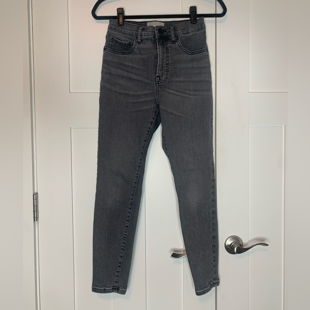 - Everlane Black Washed Color Ankle Jeans Size 27